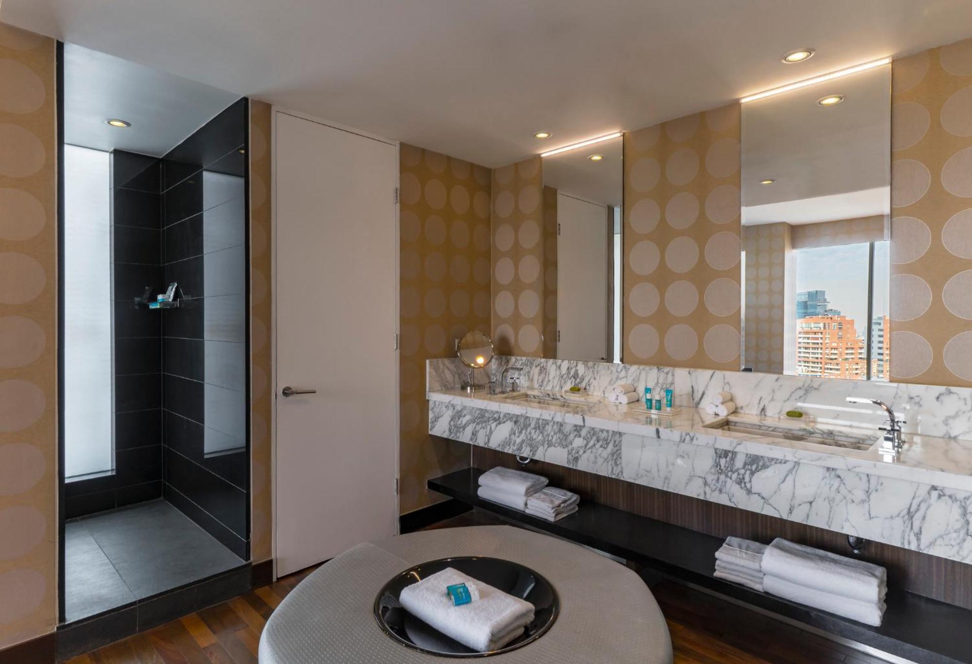 Hotel W 5*